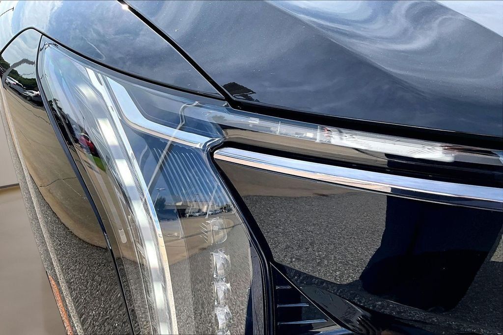 Used 2025 Black Cadillac Sport image 31