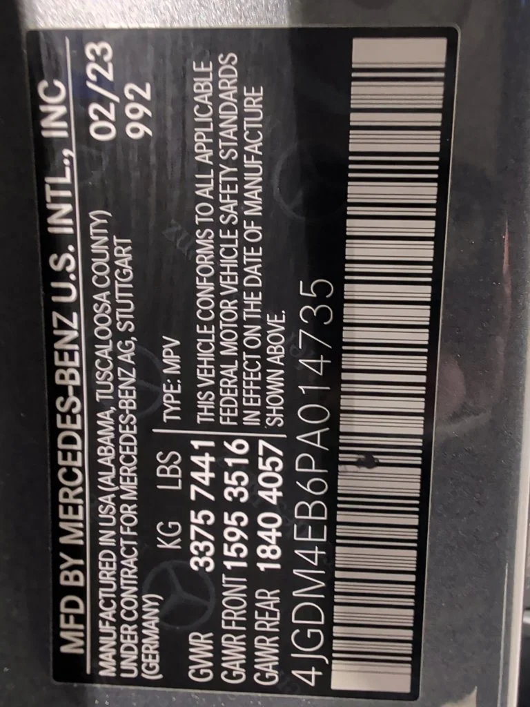 Used 2023 Gray Mercedes-Benz 580 image 2