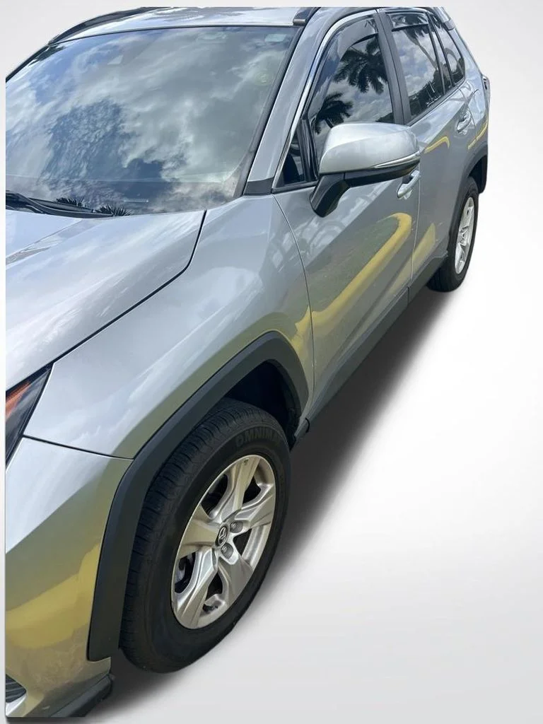 Used 2020 Silver Sky Metallic Toyota XLE image 2