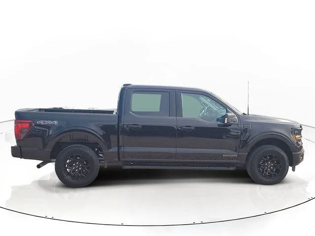 Used 2024 Black Ford XLT image 4