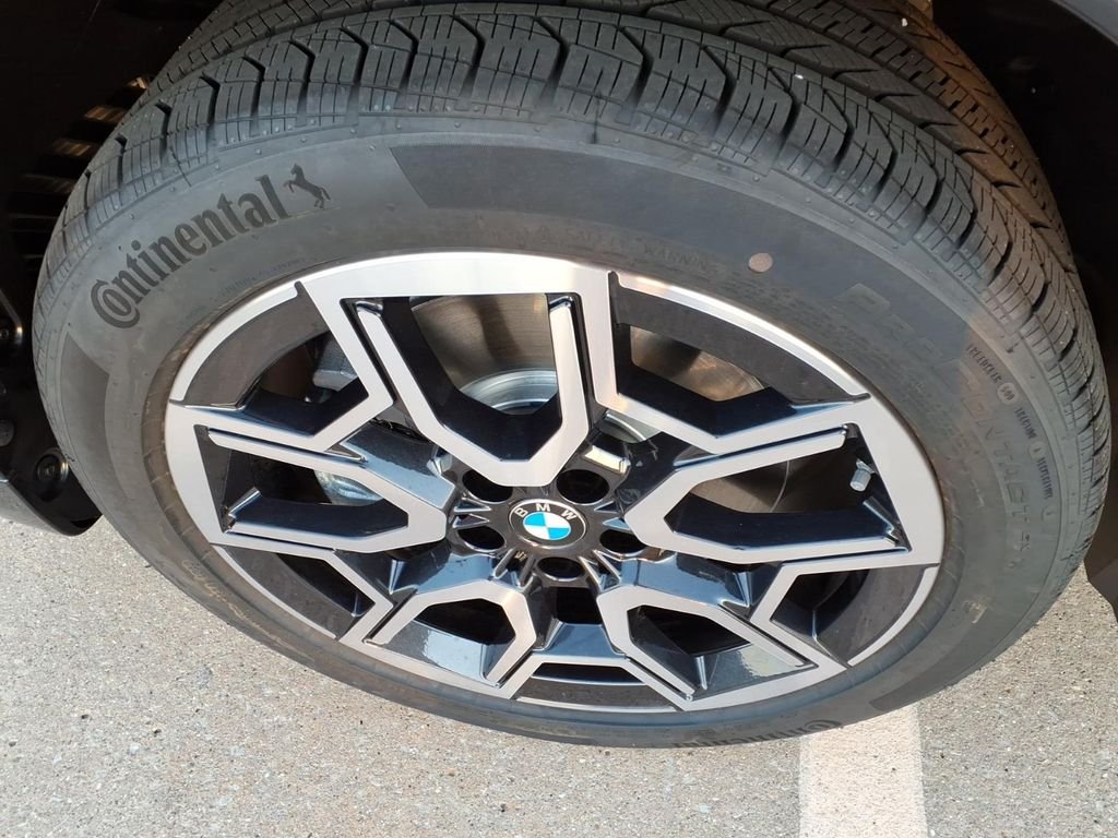 New 2027 Dune Grey Metallic BMW xDrive28i image 16