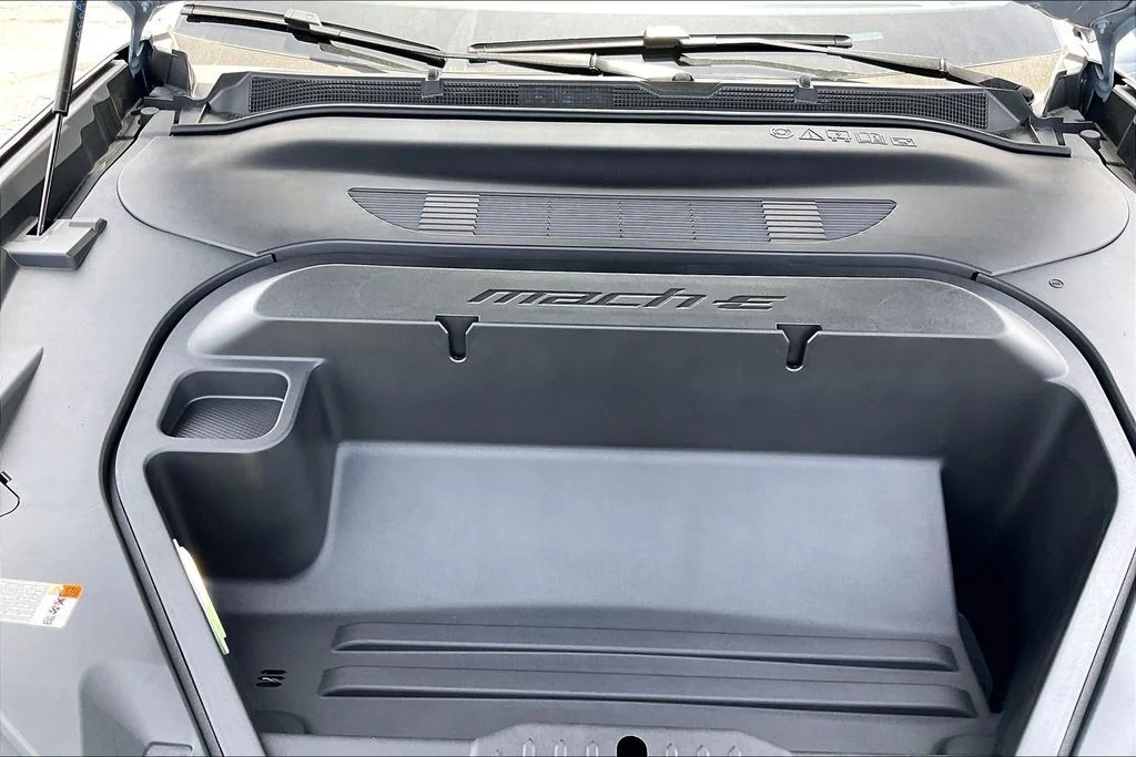 New 2026 Glacier Gray Metallic Tri-coat Ford Select image 9