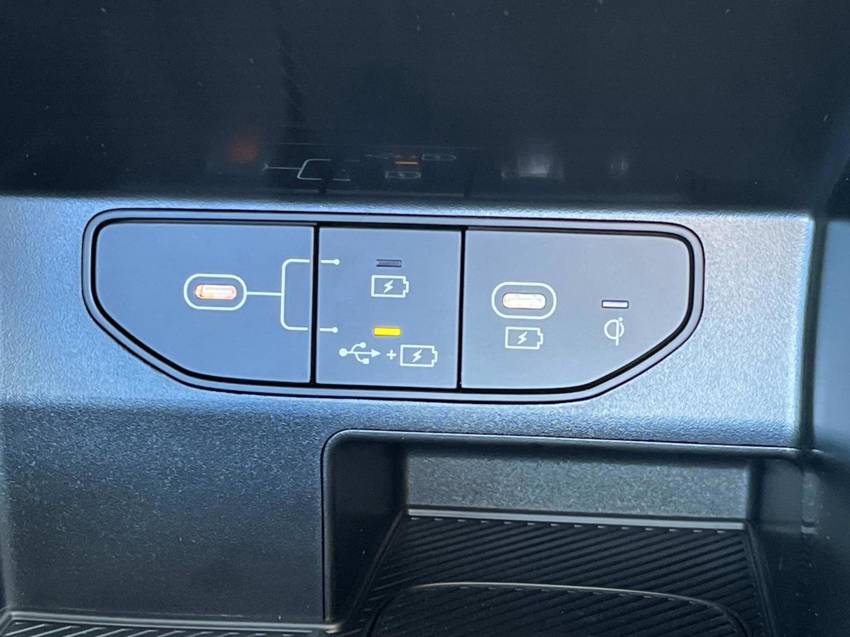 New 2026 Glacial White Pearl Kia S image 31