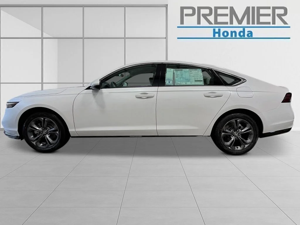 New 2026 White Honda EX-L image 2