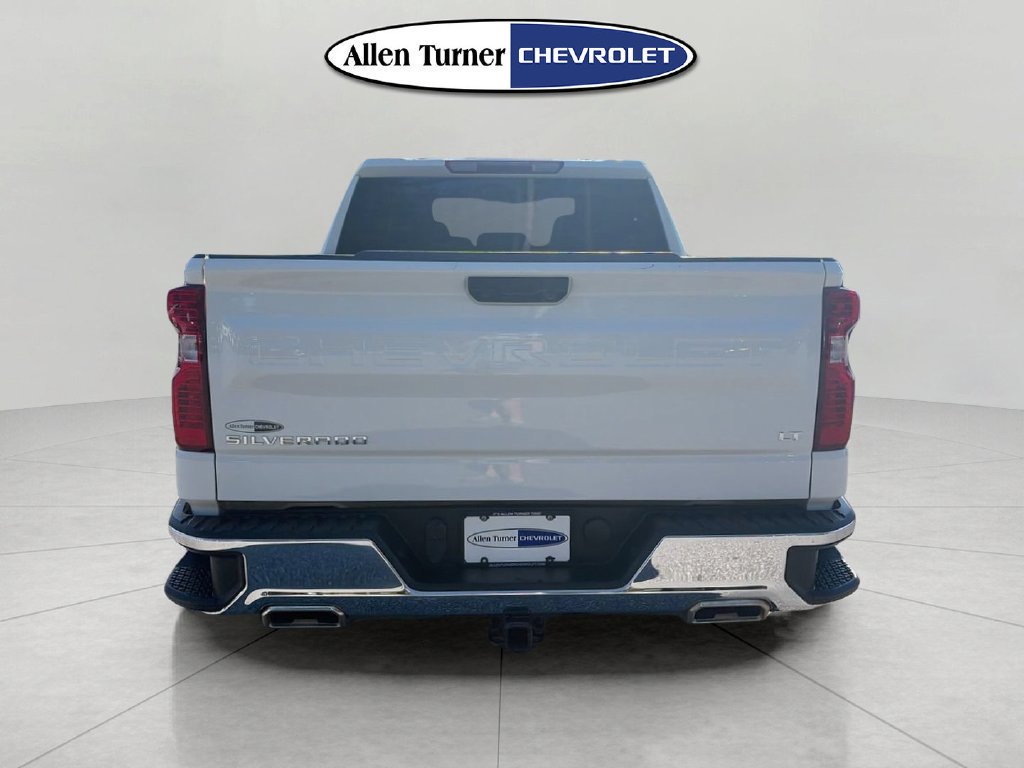 Used 2024 Summit White Chevrolet LT image 5
