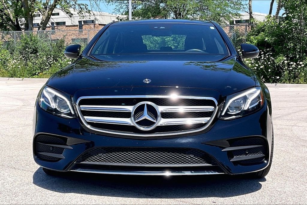 Used 2018 Black Mercedes-Benz E 400 image 3