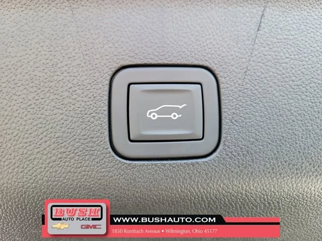 2026 GMC Yukon Denali - Photo 10