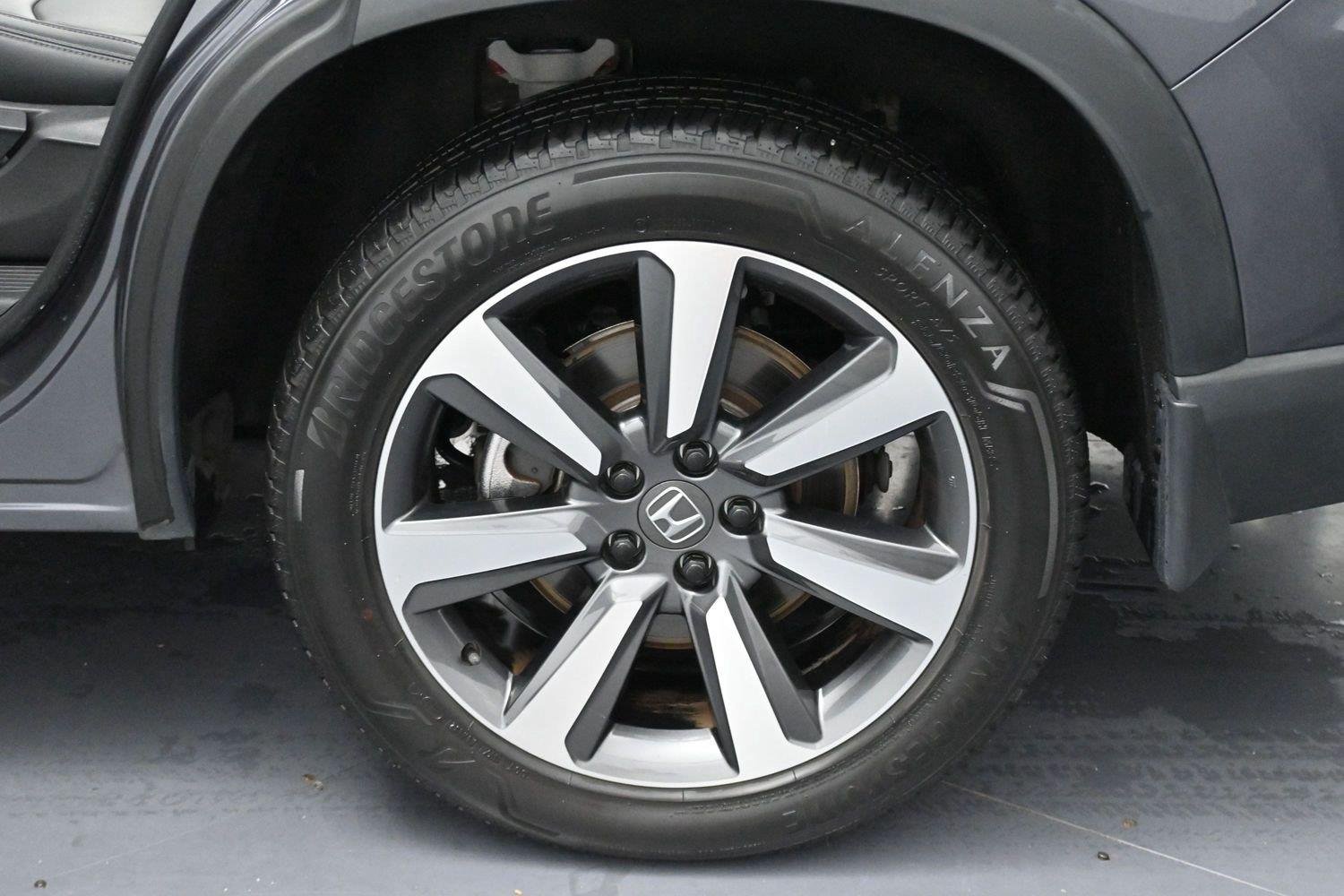 Used 2024 Gray Honda Touring image 39