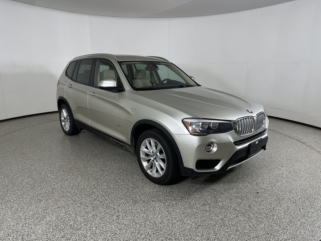 Used 2016 Silver BMW xDrive28i image 4