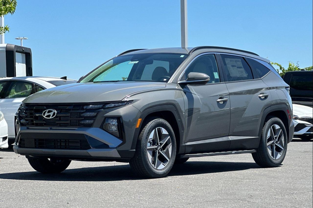 New 2026 Hampton Gray Hyundai SEL Premium FWD image 8
