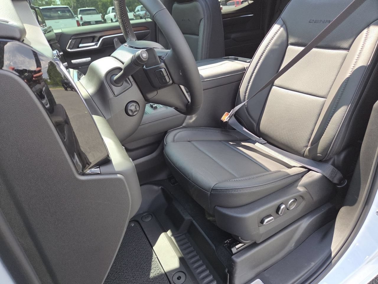 New 2026 Glacier White Tricoat GMC Denali image 29