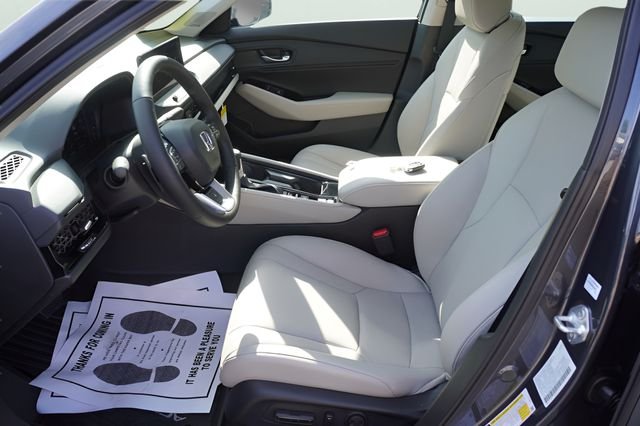 New 2026 Meteorite Gray Metallic Honda Touring image 16