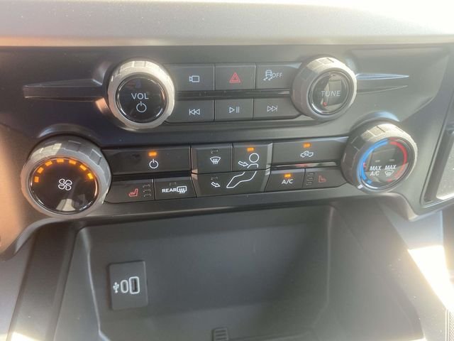 New 2026 Agate Black Metallic Ford XLT image 18