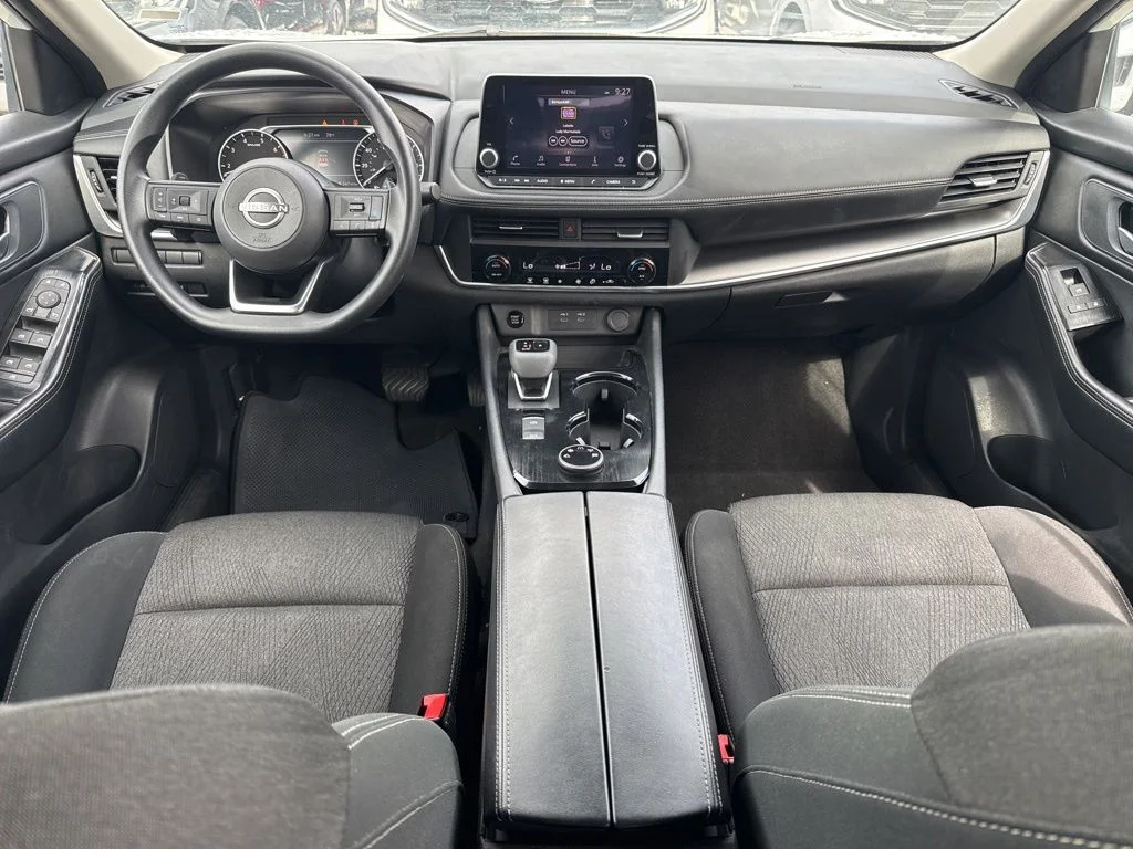 Used 2024 Pearl Nissan SV image 11