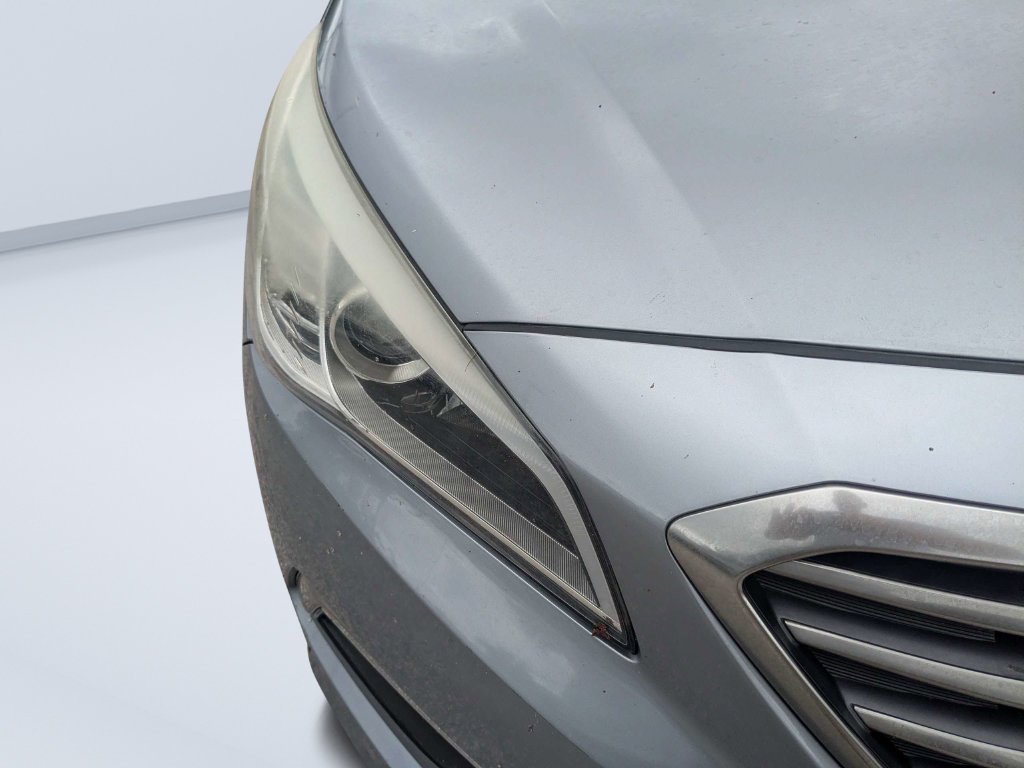 Used 2015 Gray Hyundai SE image 12