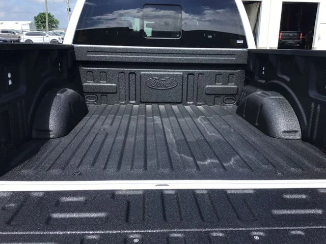 New 2026 Oxford White Ford Lariat® image 22