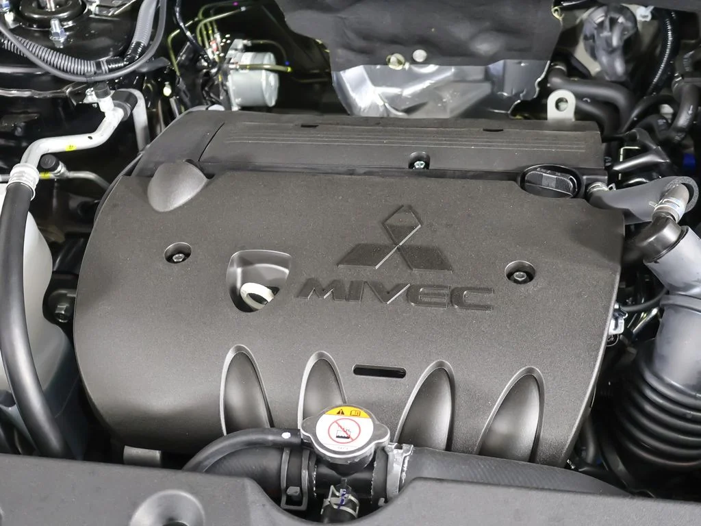 New 2026 Black Mitsubishi 2.0 SE image 15