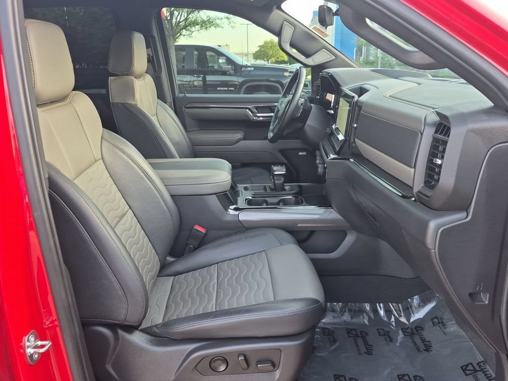 Used 2024 Red Hot Chevrolet ZR2 image 23