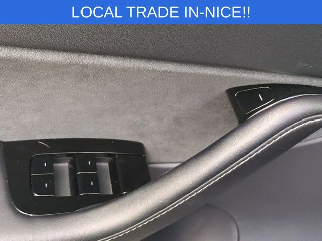 Used 2020  Tesla Long Range image 13
