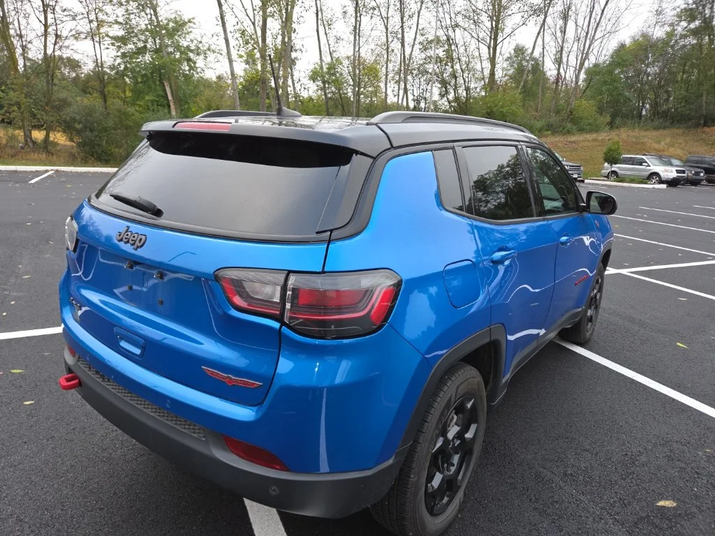 Used 2023 Blue Jeep Trailhawk image 10