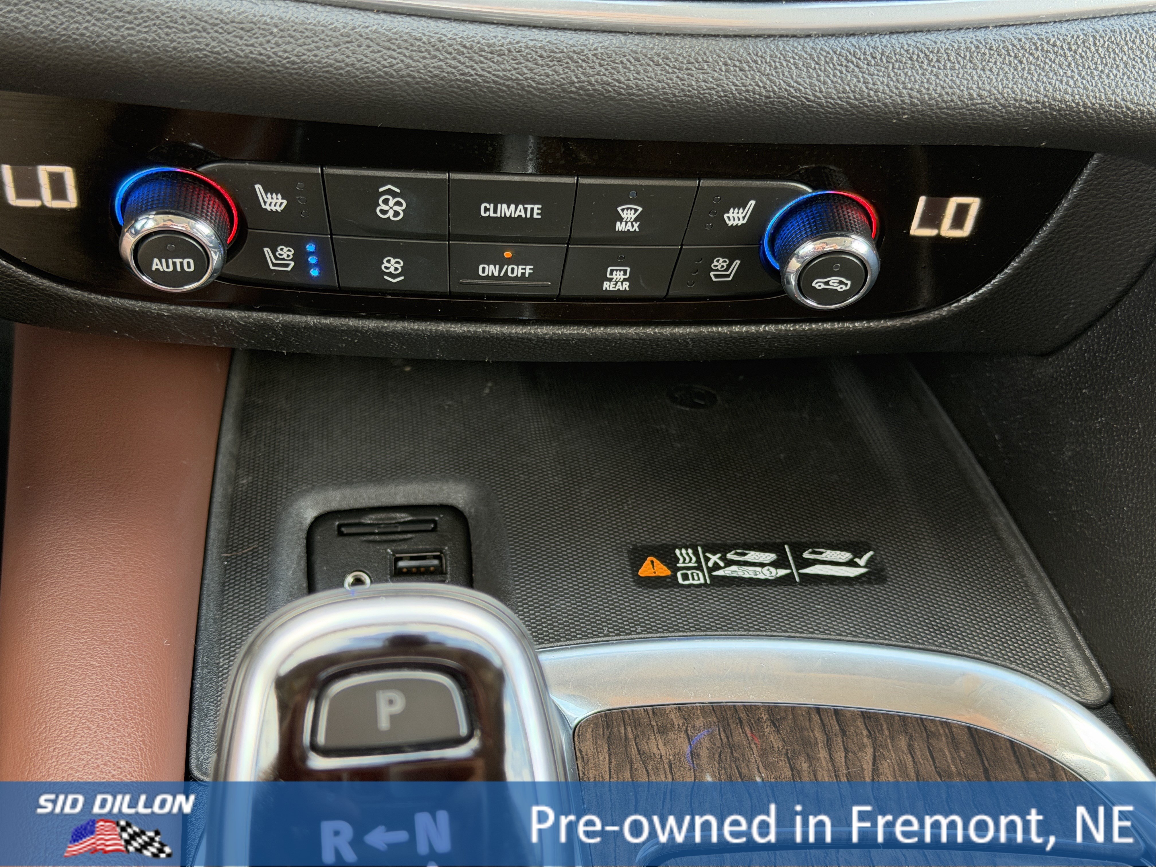 Used 2021 White Frost Tricoat Buick Avenir image 13