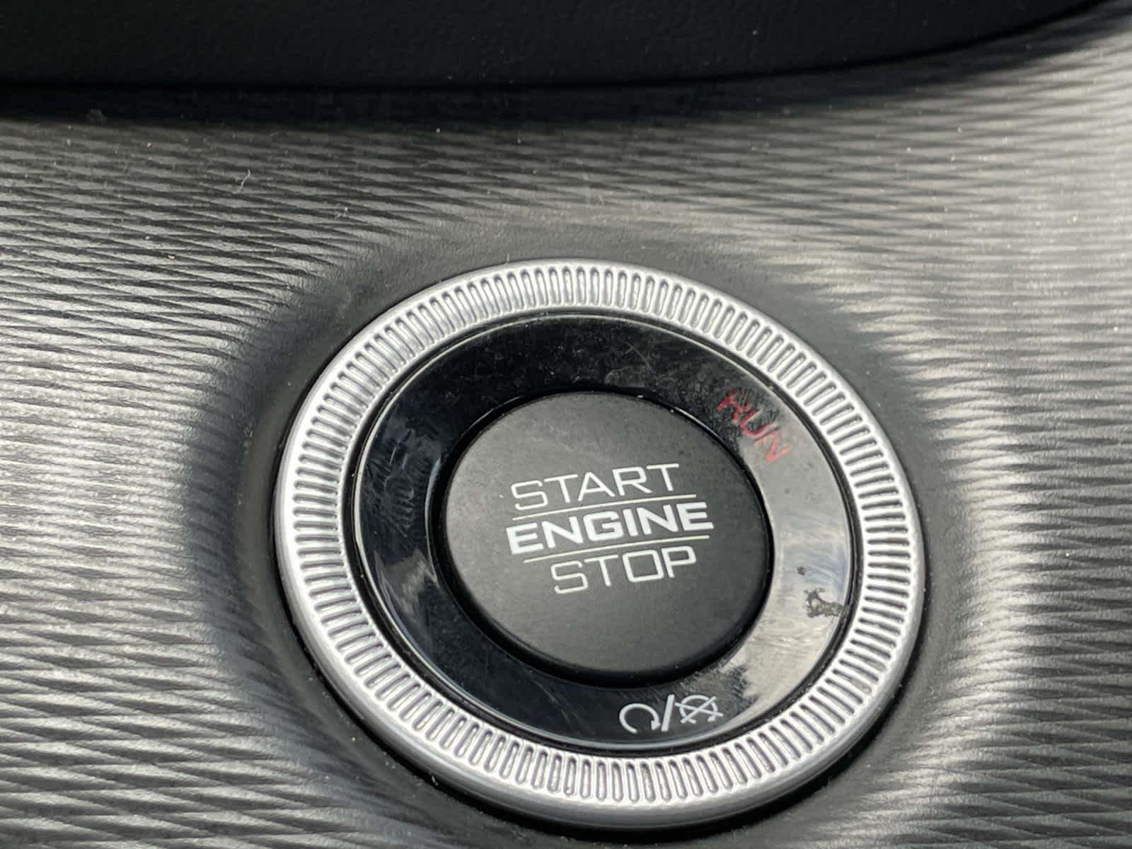Used 2023 Whi/white Jeep Altitude image 37