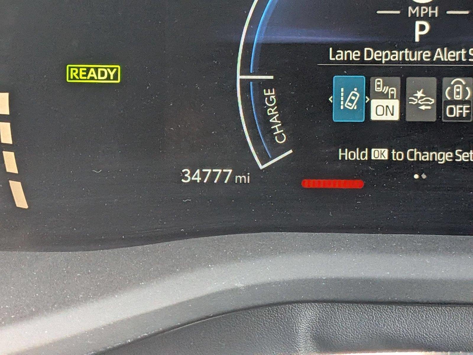 Used 2025  TOYOTA  image 23