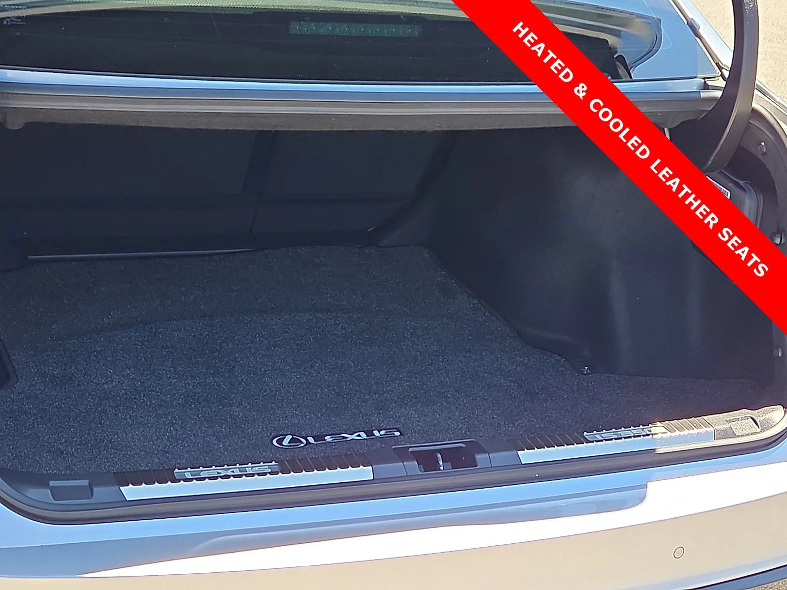 Used 2023 Iridium Lexus IS 350 F SPORT image 9