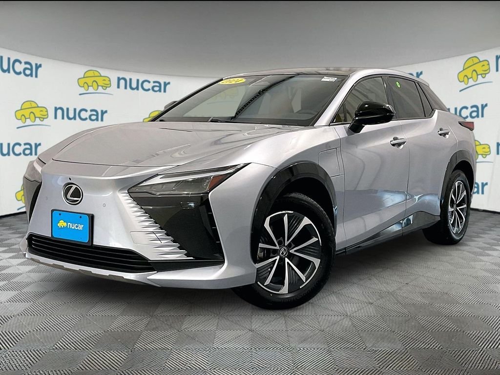Used 2024 Iridium Lexus 450e Premium image 3