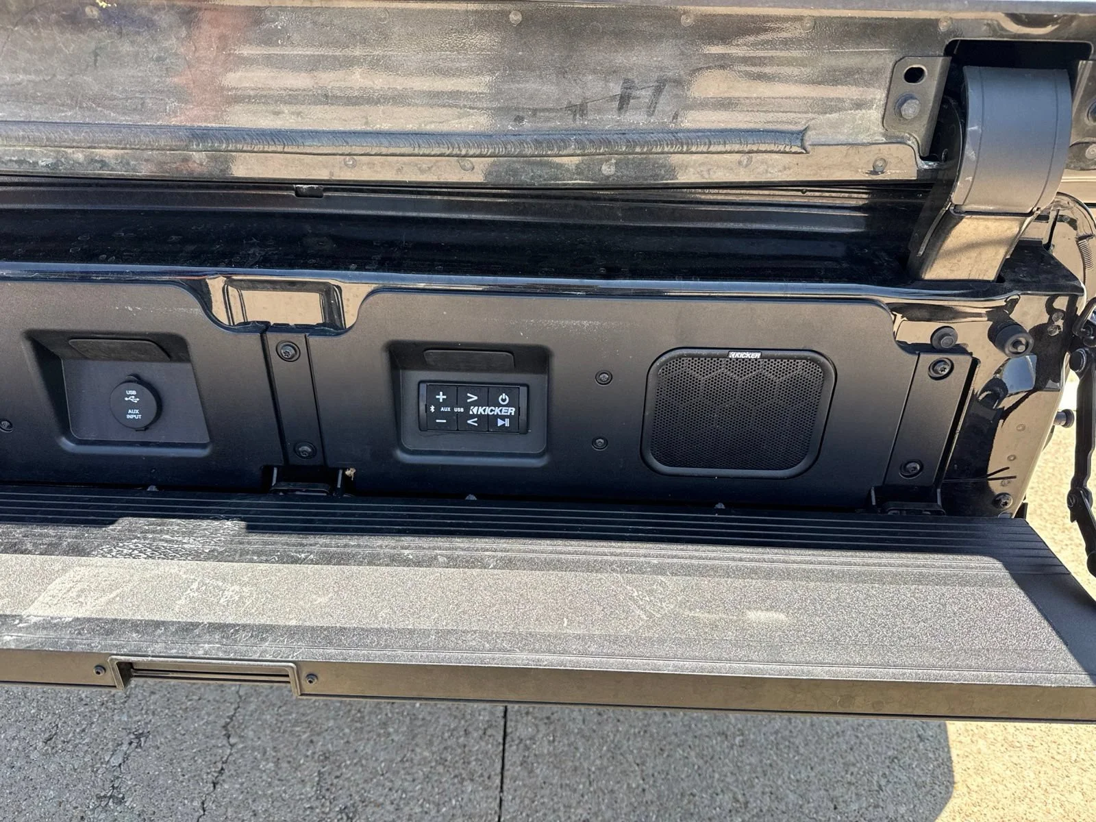 Used 2024 Onyx Black GMC AT4X image 13