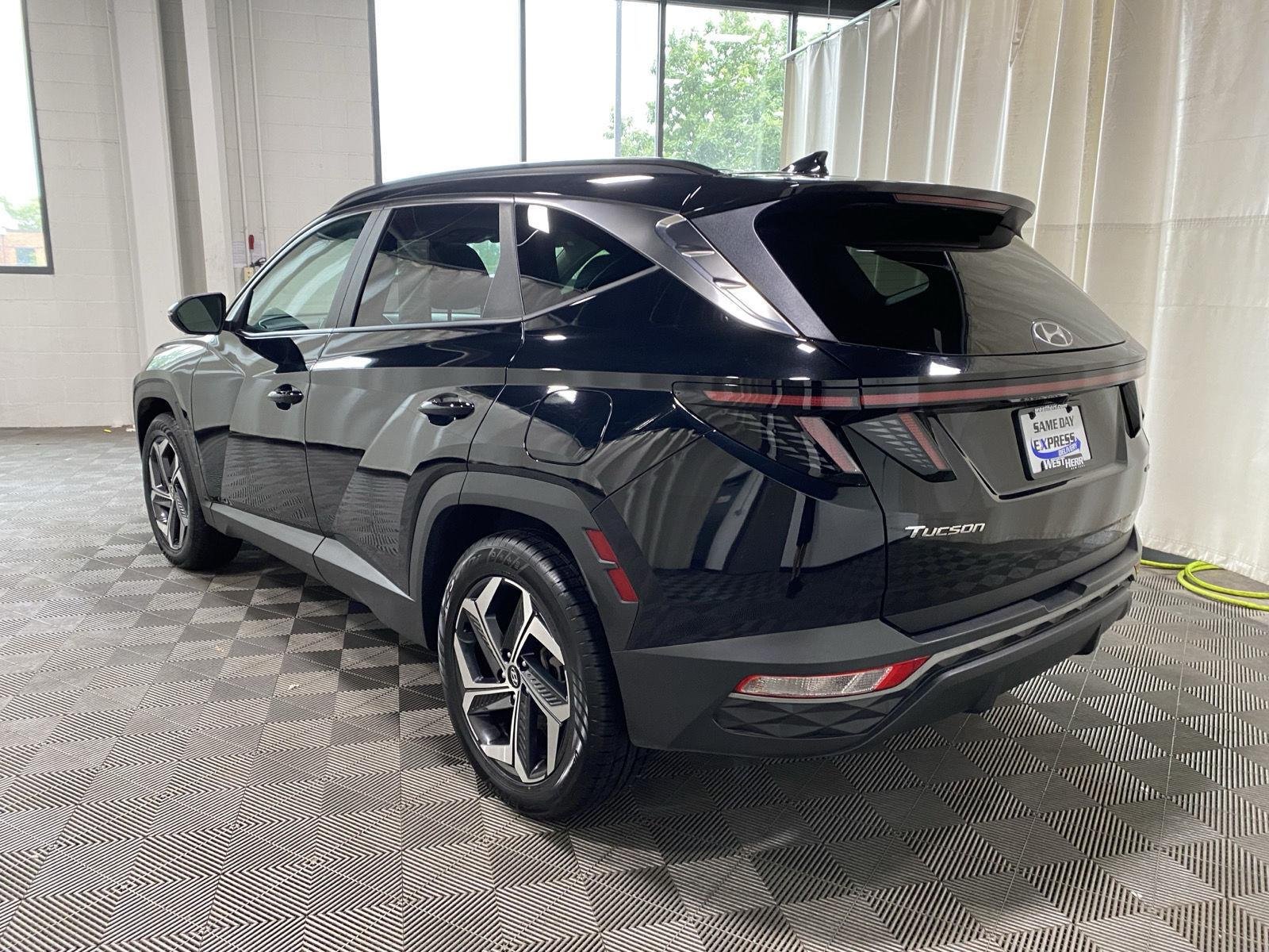 Used 2024 Black Pearl Hyundai SEL image 11