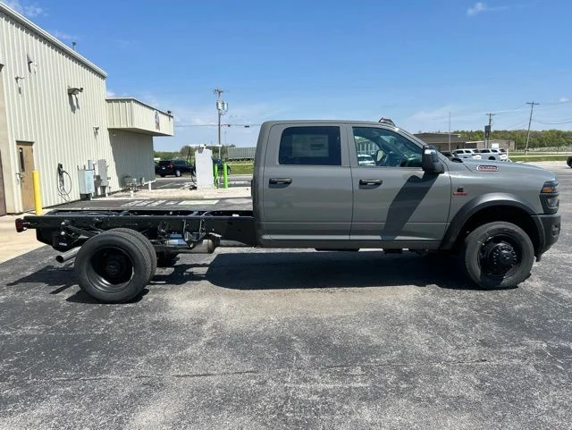 New 2026 Ceramic Gray Clear-Coat Exterior Paint RAM TRADESMAN image 2