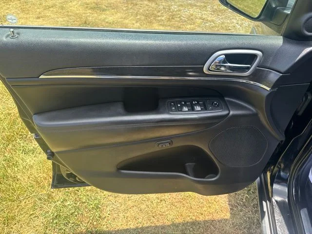 Used 2018 Black Jeep Limited image 15