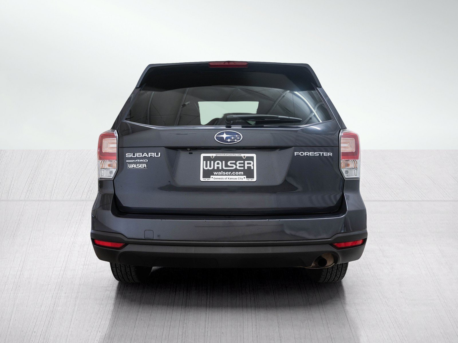 Used 2018 Dark Gray Metallic Subaru Premium image 4