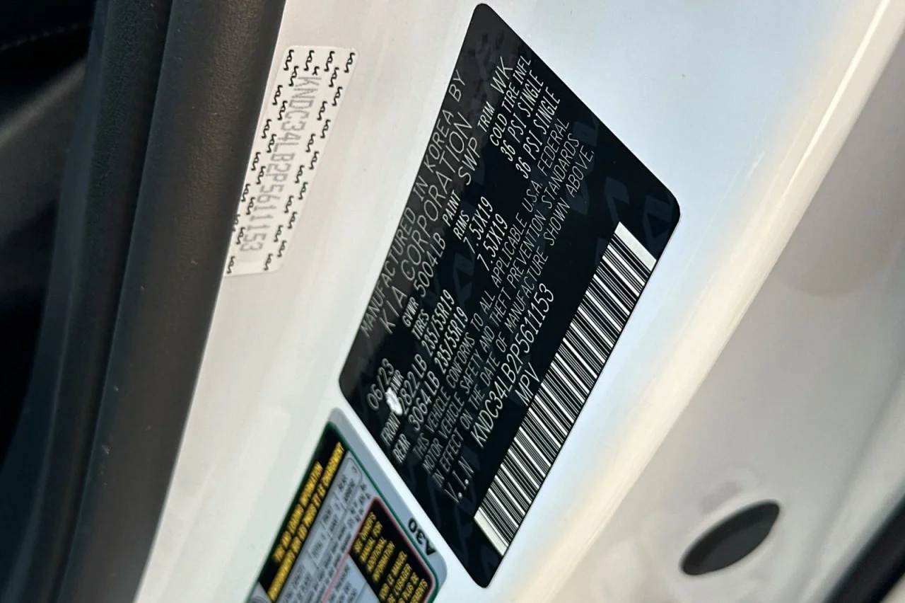 Used 2023 WHITE Kia Light image 29