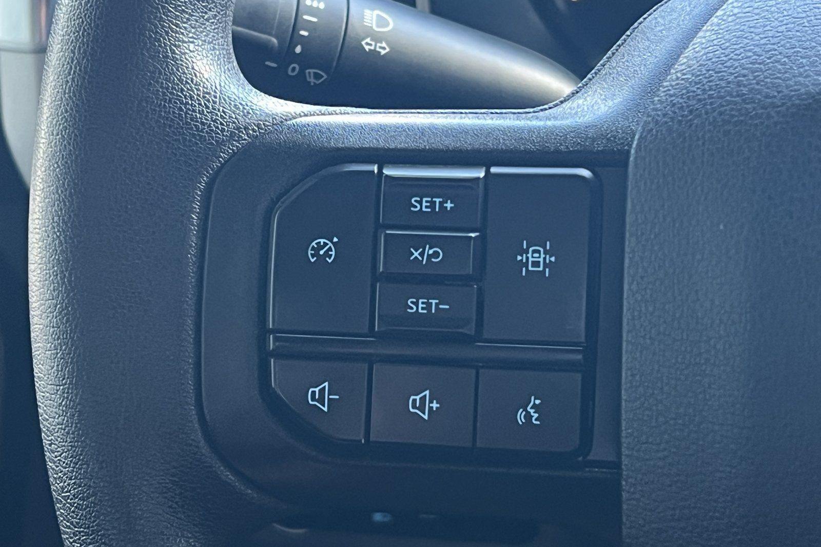 Used 2022 White Ford XL image 20