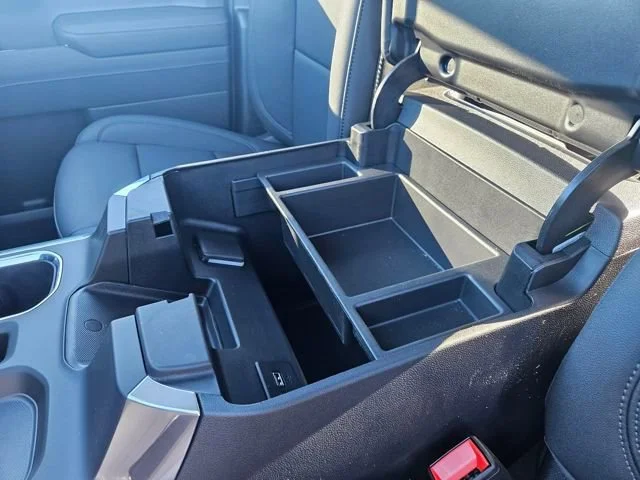 New 2026 Summit White GMC SLT image 26