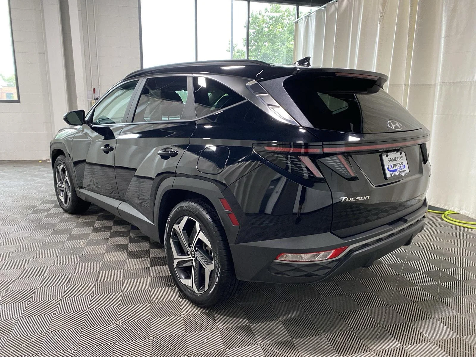 Used 2024 Black Pearl Hyundai SEL image 11