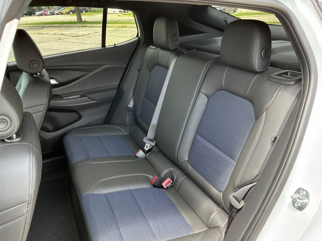 New 2026 Summit White Buick Preferred image 23