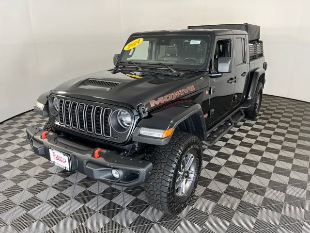 Used 2024 Black Jeep Mojave image 3