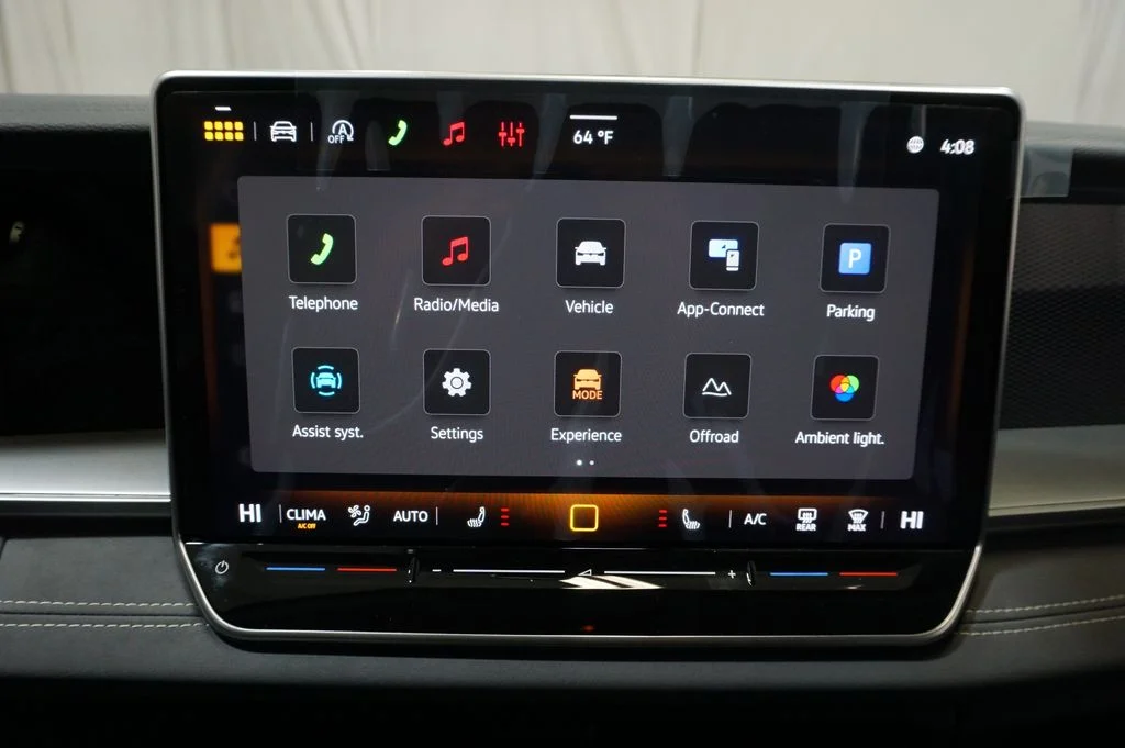 2026 Volkswagen Tiguan SE - Photo 14