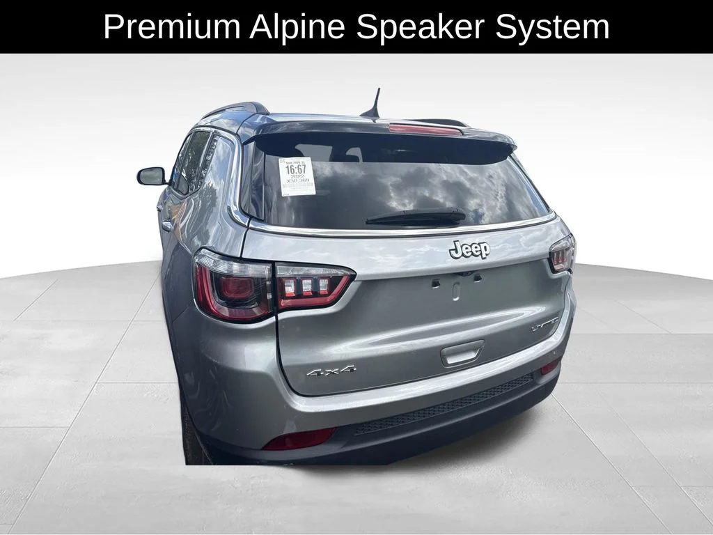 Used 2022 Silver Jeep Limited image 4