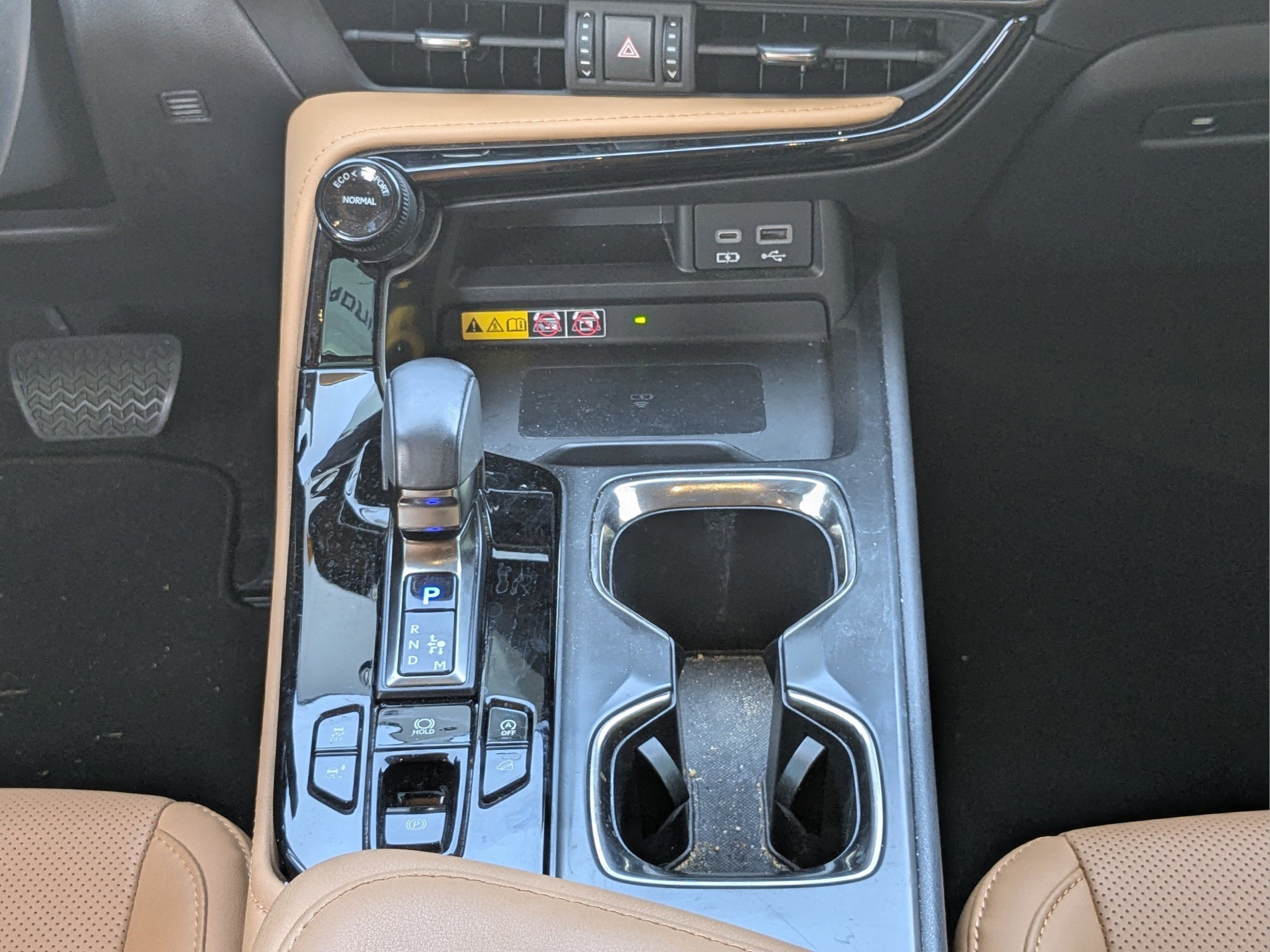 2022 Lexus NX 350 - Photo 19