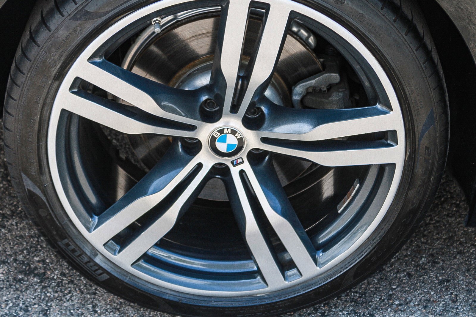 Used 2019 Black Sapphire Metallic BMW 740i image 11