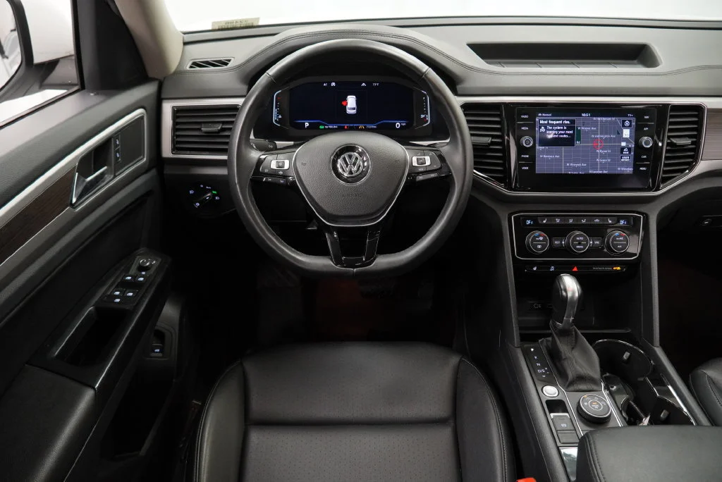 Used 2019 White Volkswagen 3.6L V6 SEL image 16