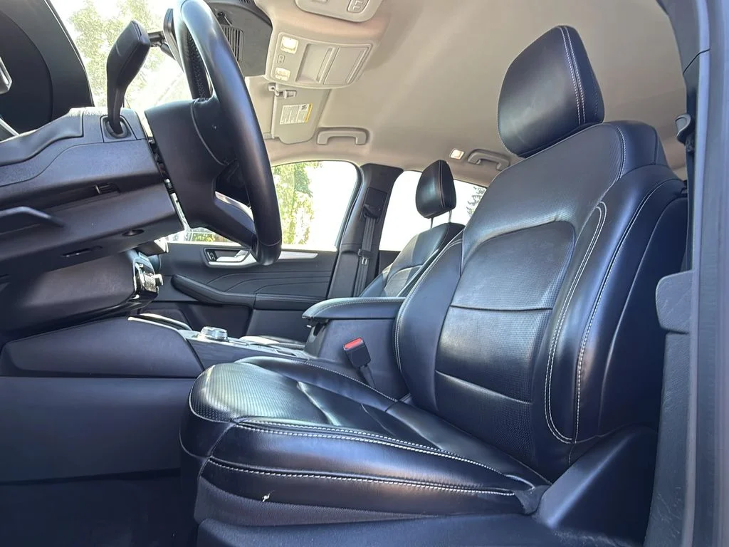 Used 2024 Carbonized Grey Metallic Ford Platinum image 12
