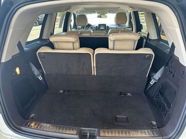 Used 2017 White Mercedes-Benz GLS 450 image 27