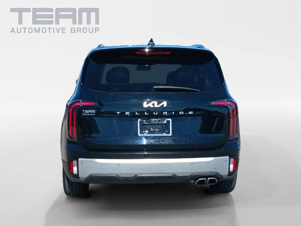 Used 2024 Black Kia SX image 6