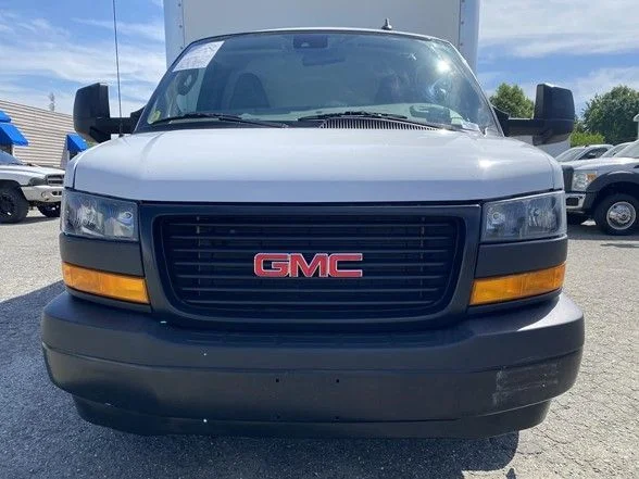 Used 2024 White GMC Work Van image 38