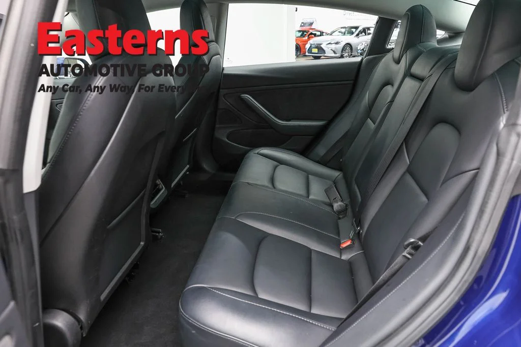 Used 2018 Blue Tesla Long Range image 16
